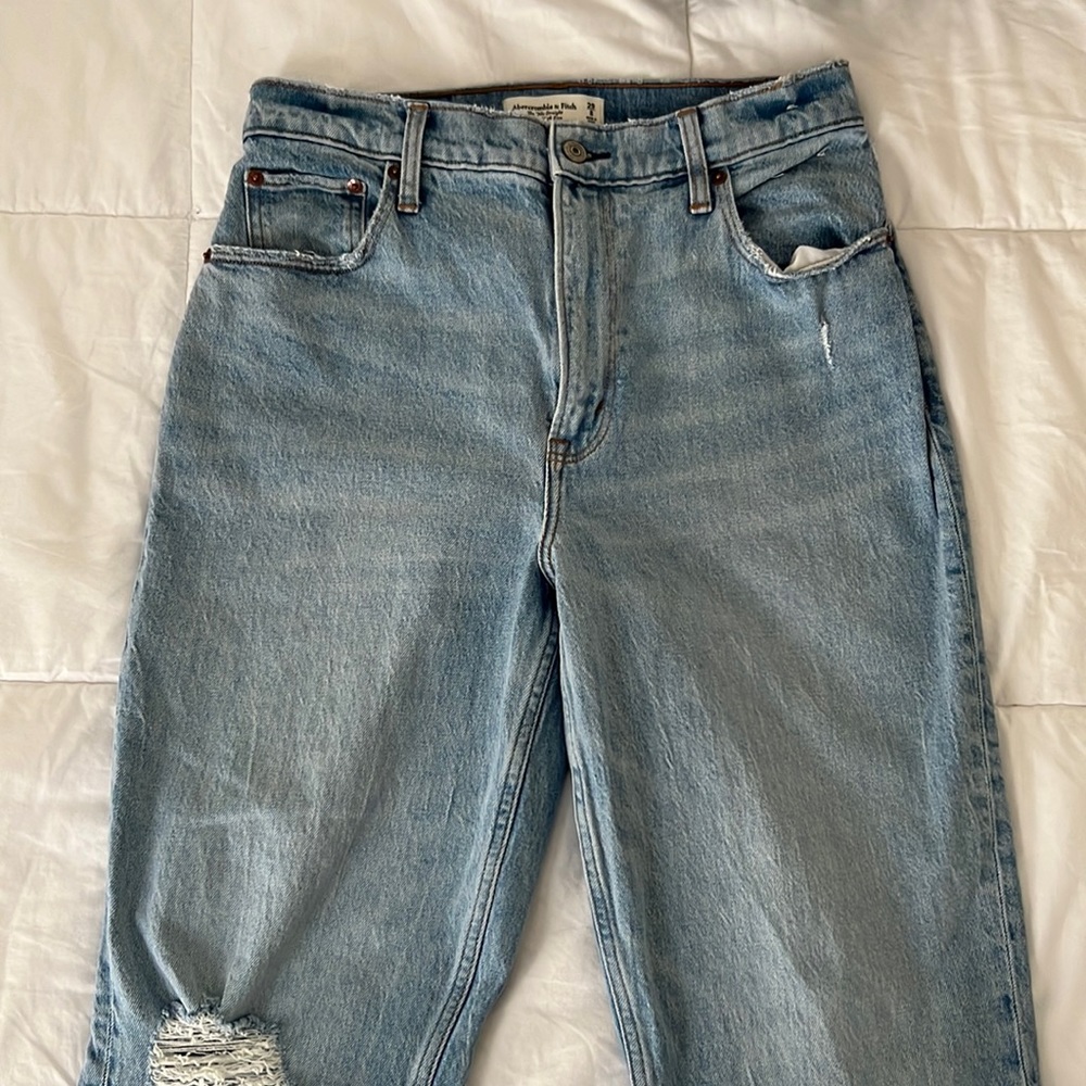 Abercrombie & Fitch Curve Love 90s Ultra High Rise Straight Jeans